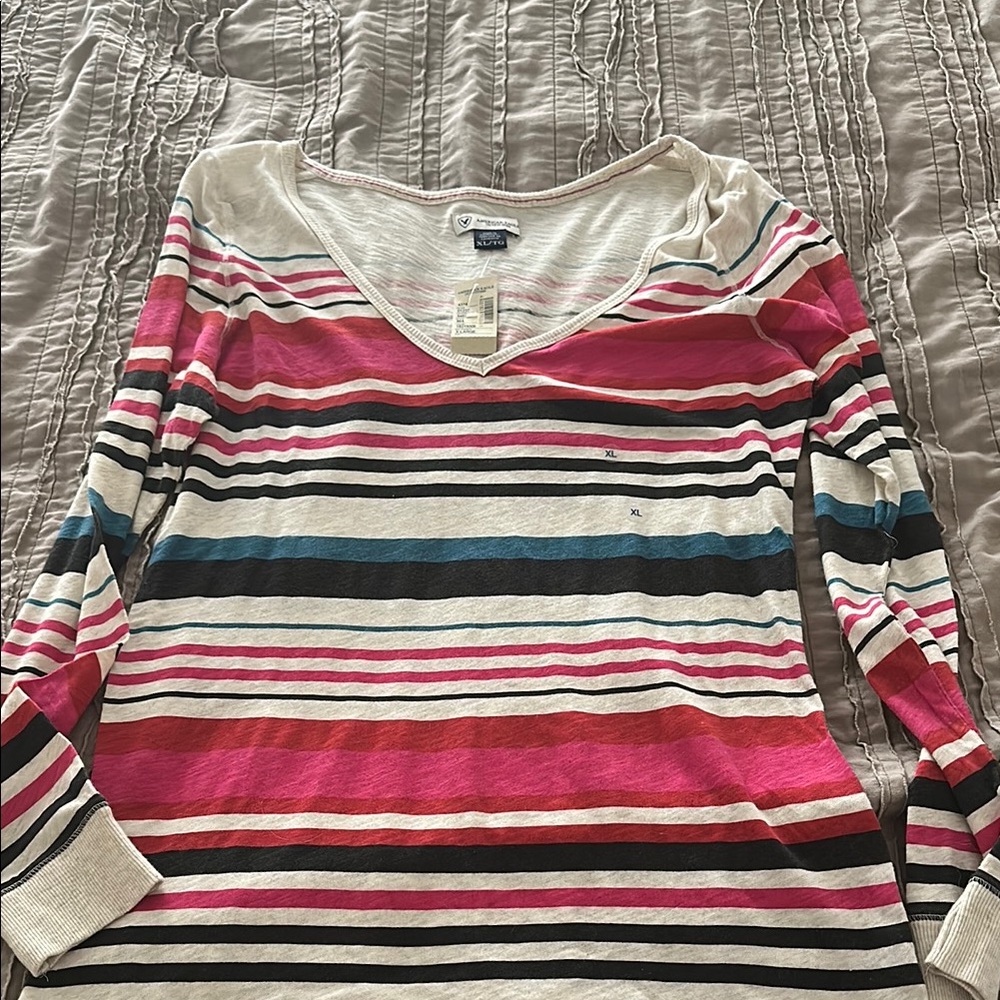 American Eagle Outfitters long Sleeve Tee XL.   NWT